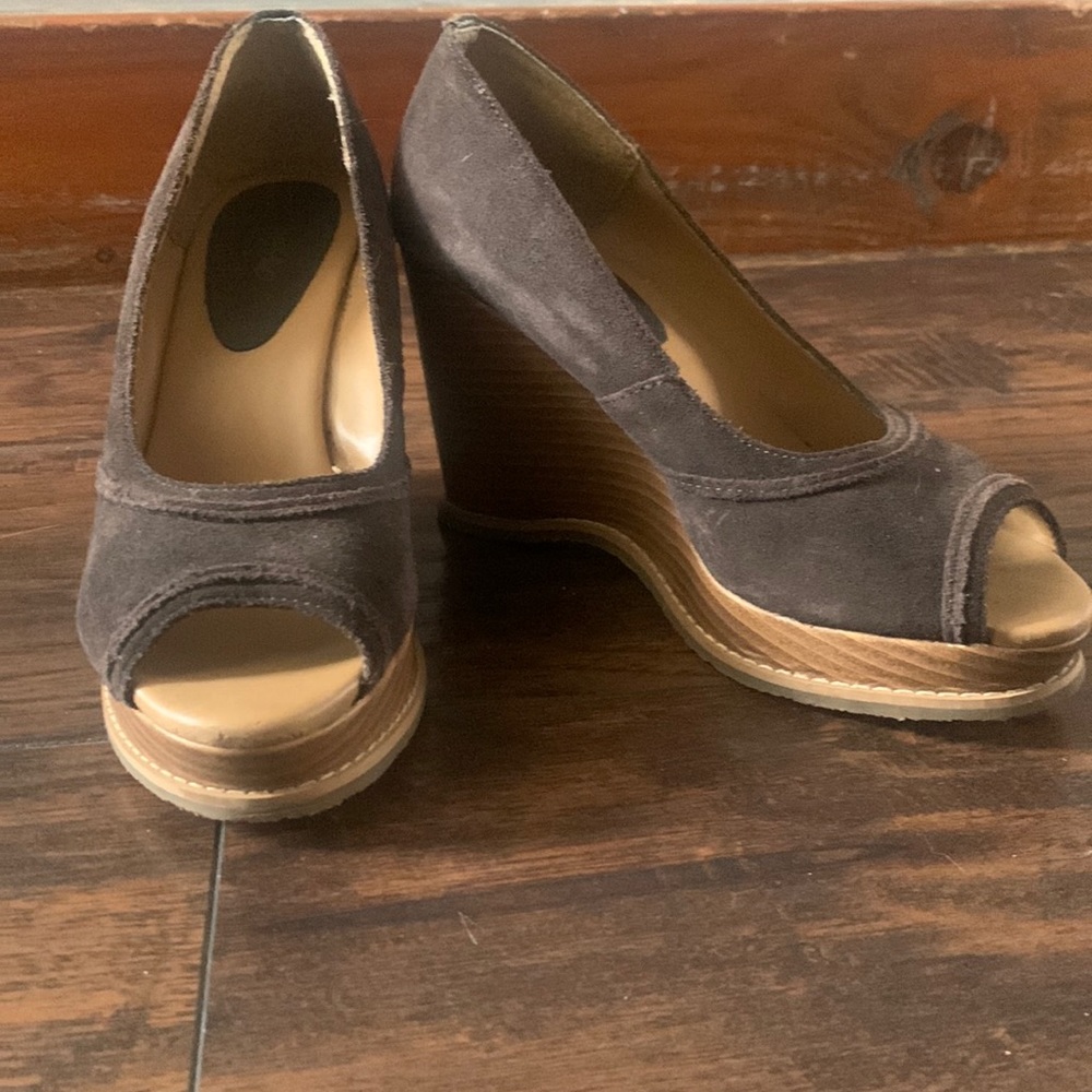 Brown wedge heels